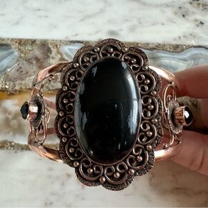 2146 Vintage-Inspired Black Stone and Copper Bracelet